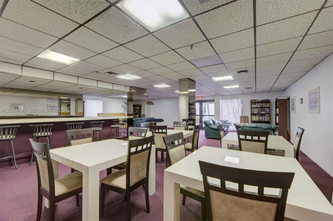 3031 N Ocean Blvd , Unit 305, Fort Lauderdale, FL 33308 Photo