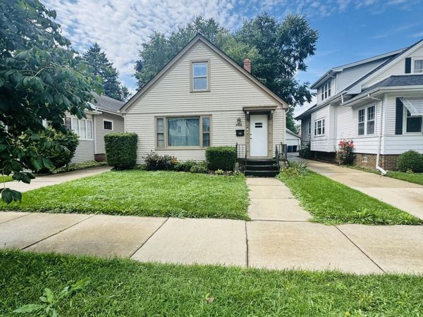 804 Cleveland Ave, Racine, WI 53405