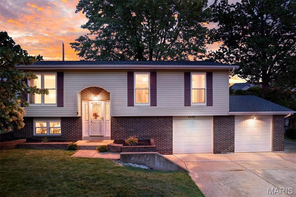 1862 Redwood Drive, Arnold, MO 63010 Main Photo