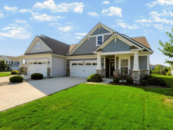 6641 Red Barn Drive , Whitestown, IN 46075