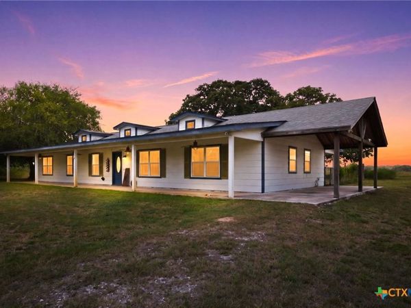 19642 S State Highway 123 , Seguin, TX 78155