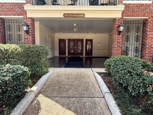 800 RUE BURGUNDY, Unit 223, Metairie, LA 70005