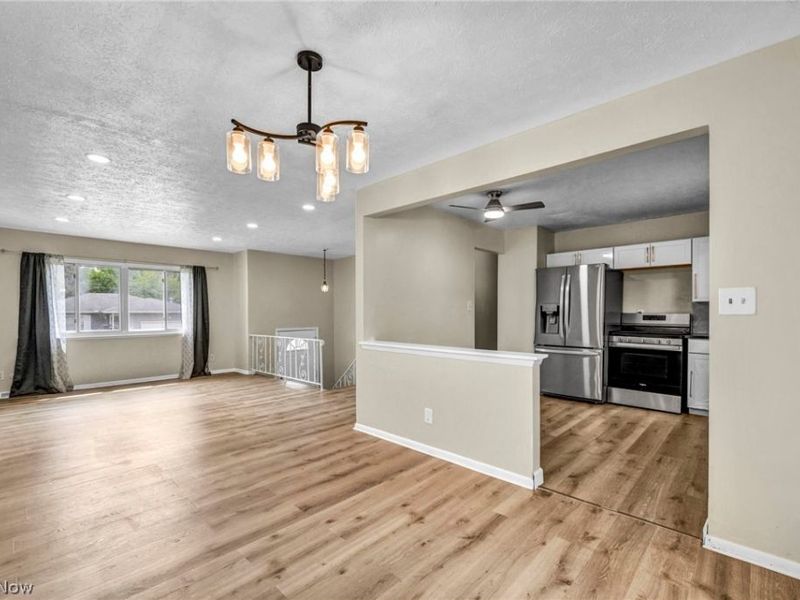 14369 Rochelle Drive, Maple Heights, OH 44137 Photo 13