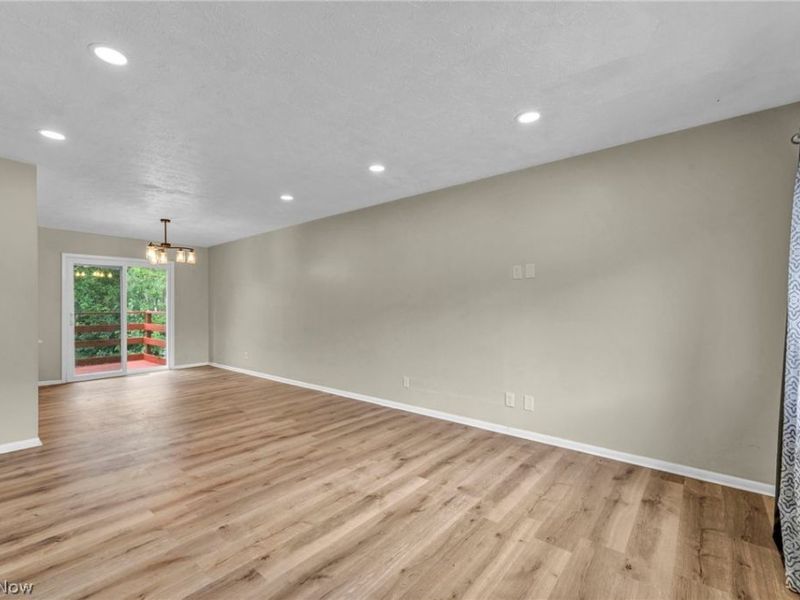 14369 Rochelle Drive, Maple Heights, OH 44137 Photo 5