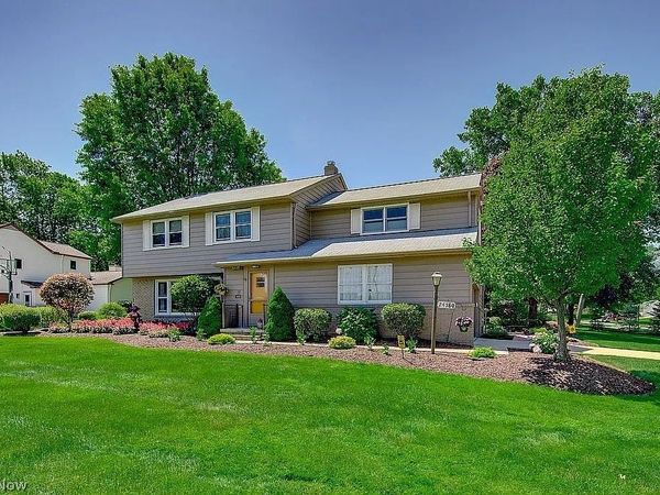 24580 Penshurst Drive , Beachwood, OH 44122