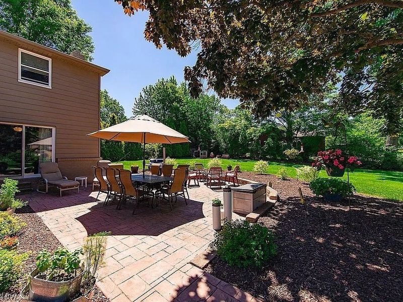 24580 Penshurst Drive, Beachwood, OH 44122 Photo 30