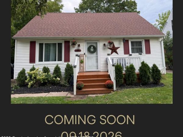 3216 Young Avenue, Lansing, MI 48906