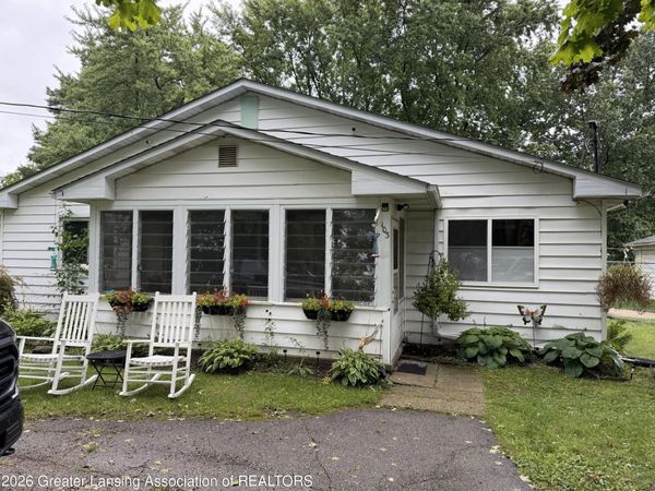 103 S Washington Street, Perry, MI 48872
