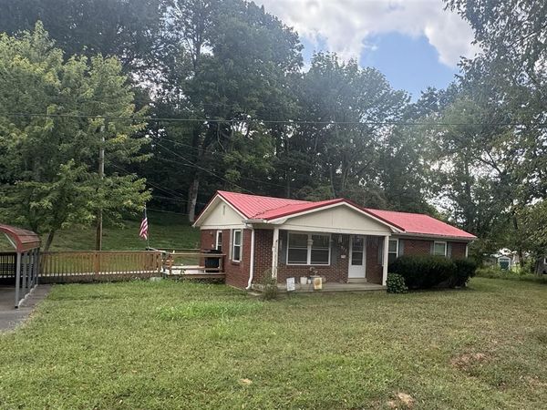 817 W Oliver Street, Scottsville, KY 42164