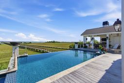 15 Waterway Island Drive photo 4