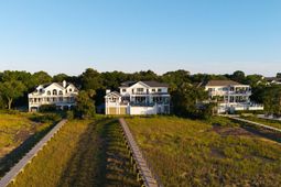 15 Waterway Island Drive photo 4