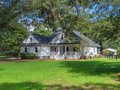 7836 Louis Berry Lane, Edisto Island, SC 29438