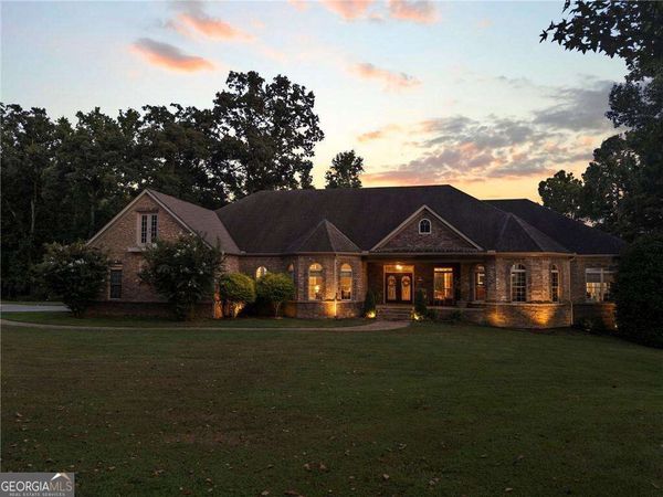 456 E Valley Road NE, Rydal, GA 30171