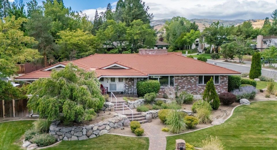 2880 Juliann Way, Reno, NV 89509 Photo