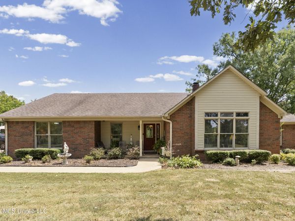 6304 Looxahoma-tyro Road, Senatobia, MS 38668