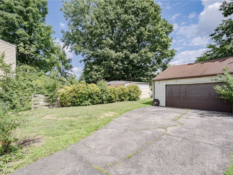 4357 Ingleside Road, Warrensville Heights, OH 44128 Photo 21
