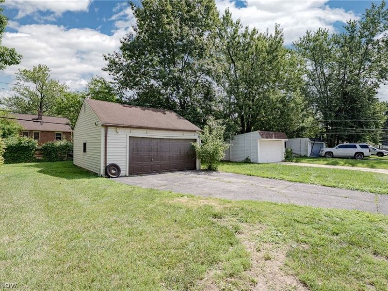 4357 Ingleside Road, Warrensville Heights, OH 44128 Photo 22