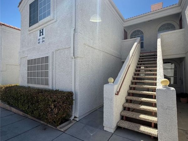 1800 Edmond Street , Unit 202, Las Vegas, NV 89146