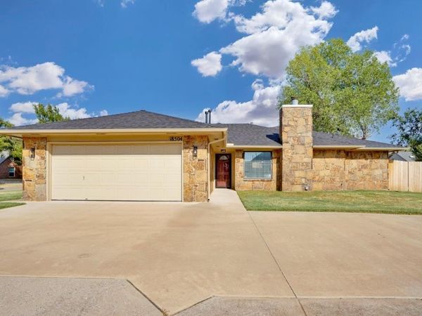 18504 Laurel Oak Drive, Edmond, OK 73012