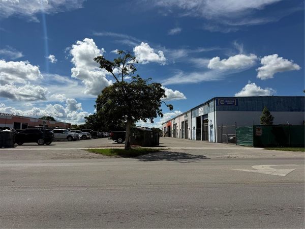 228 SW 6th Ave, Unit 228, Homestead, FL 33030