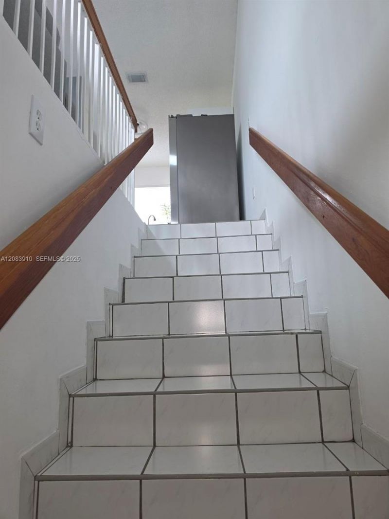 10101 W Okeechobee Rd, Unit 10-202, Hialeah Gardens, FL 33016 Photo