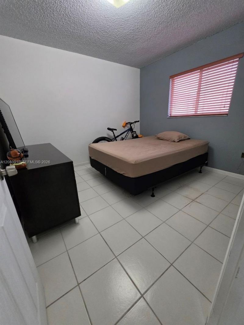 10101 W Okeechobee Rd, Unit 10-202, Hialeah Gardens, FL 33016 Photo