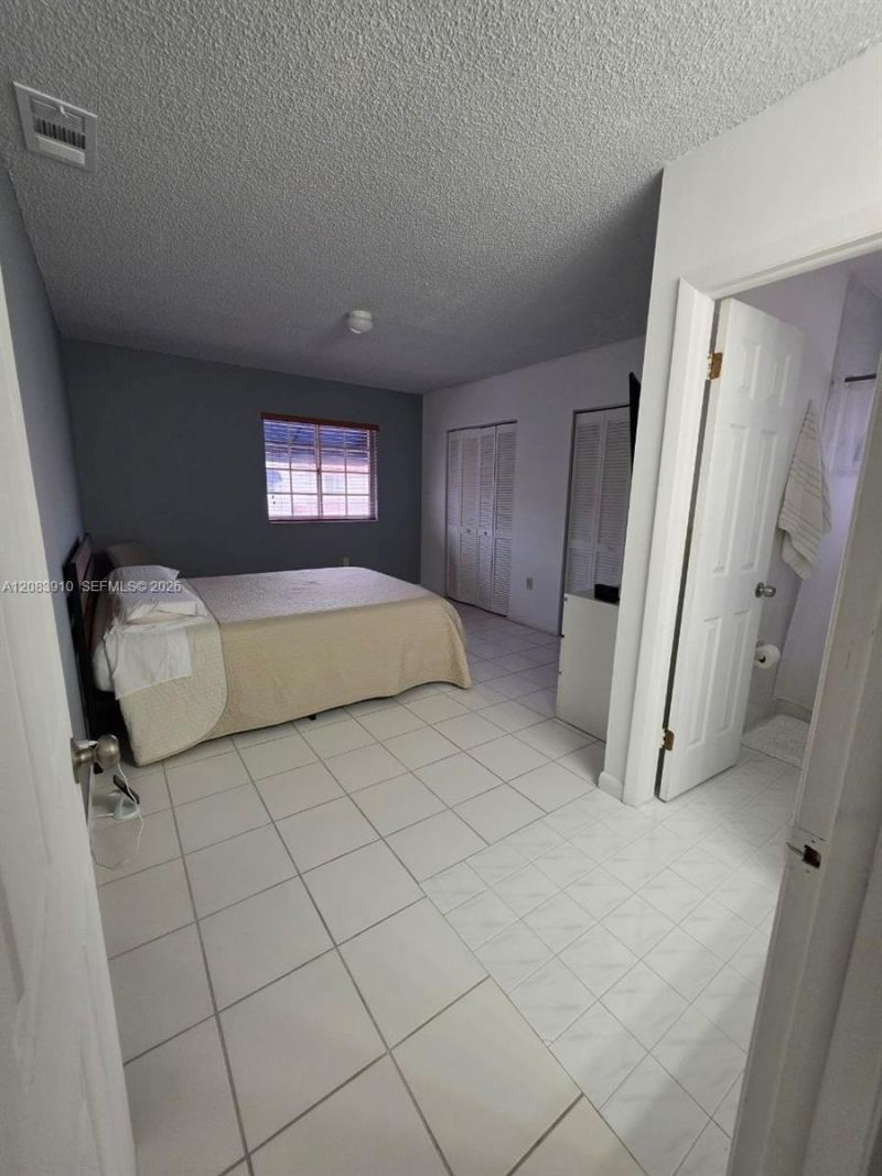 10101 W Okeechobee Rd, Unit 10-202, Hialeah Gardens, FL 33016 Photo