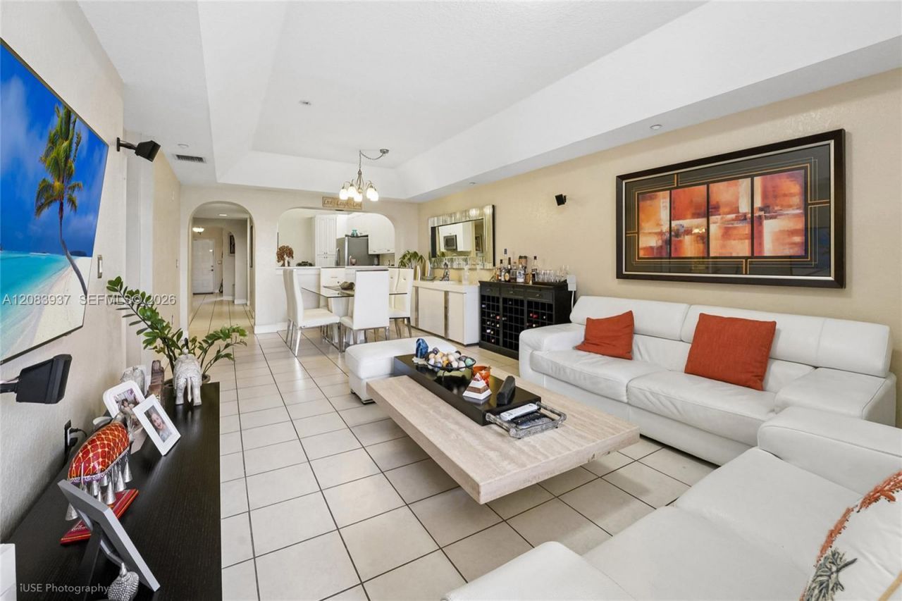 10710 NW 66th St, Unit 313, Doral, FL 33178 Photo