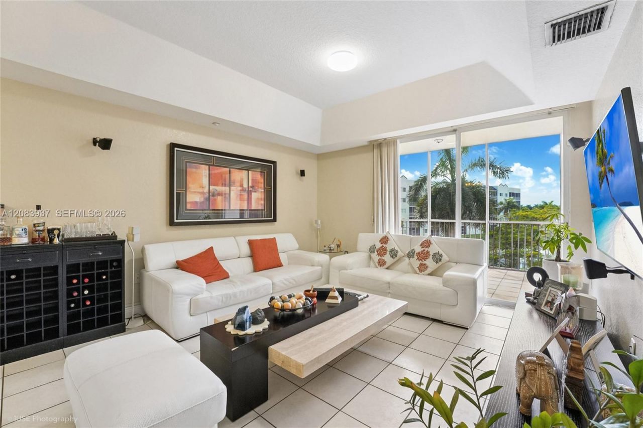 10710 NW 66th St, Unit 313, Doral, FL 33178 Photo