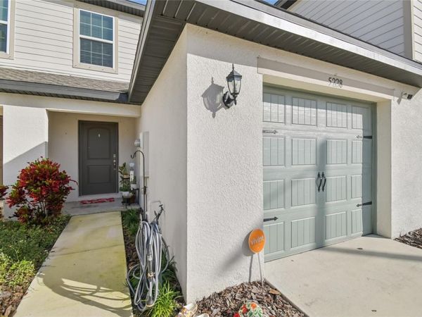 5228 NEW FRIENDSHIP PL , TAMPA, FL 33619