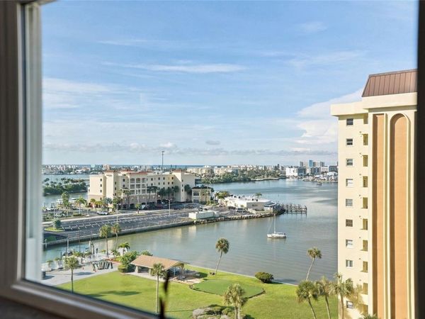 4550 COVE CIRCLE, Unit 1009, ST PETERSBURG, FL 33708