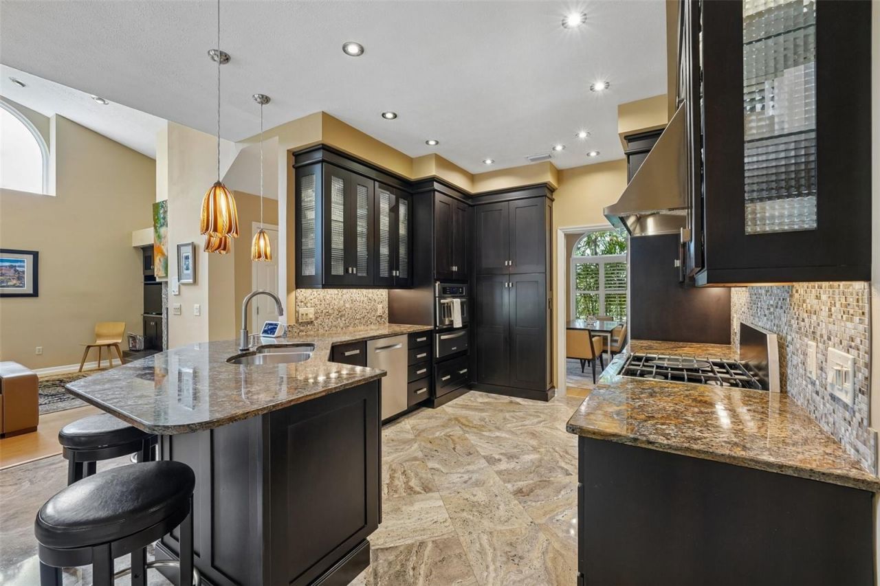 4710 Ridgecliff Drive, Brandon, FL 33511 Photo
