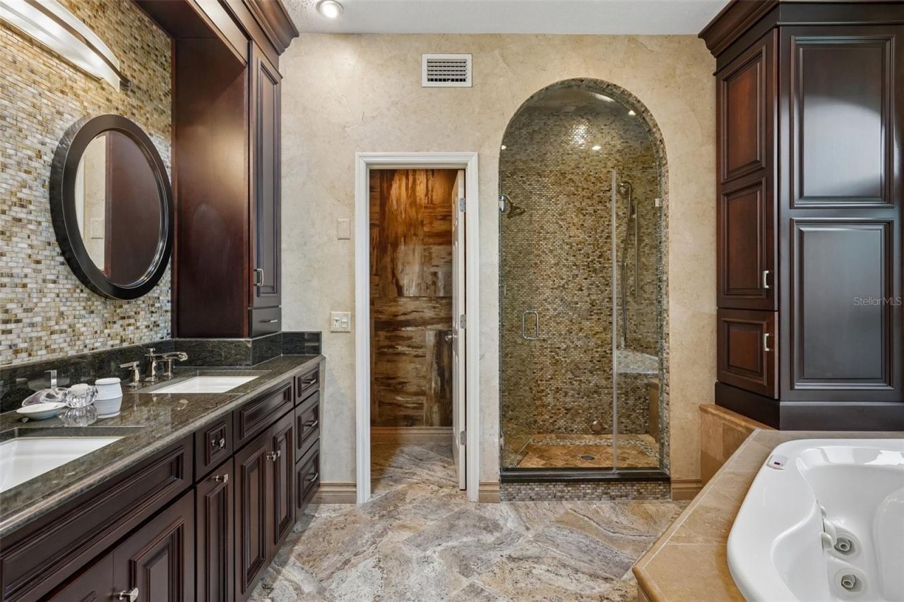 4710 Ridgecliff Drive, Brandon, FL 33511 Photo