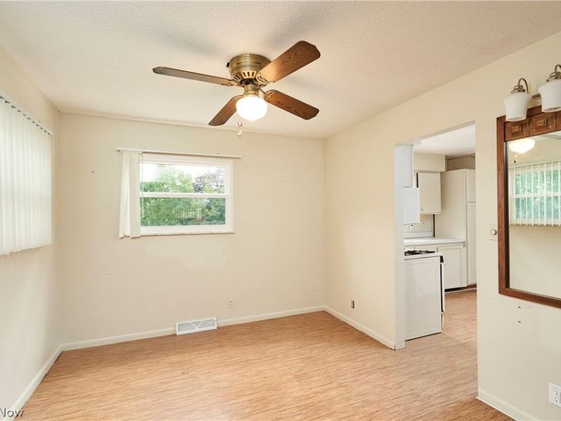 421 Malacca Street, Akron, OH 44305 Photo 7