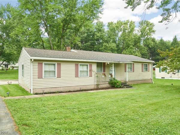 2375 Killian Road , Akron, OH 44312
