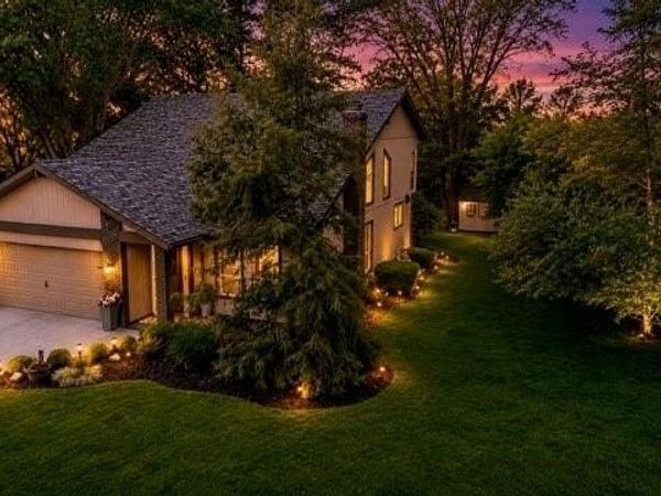 17101 Rabbit Run Drive , Strongsville, OH 44136