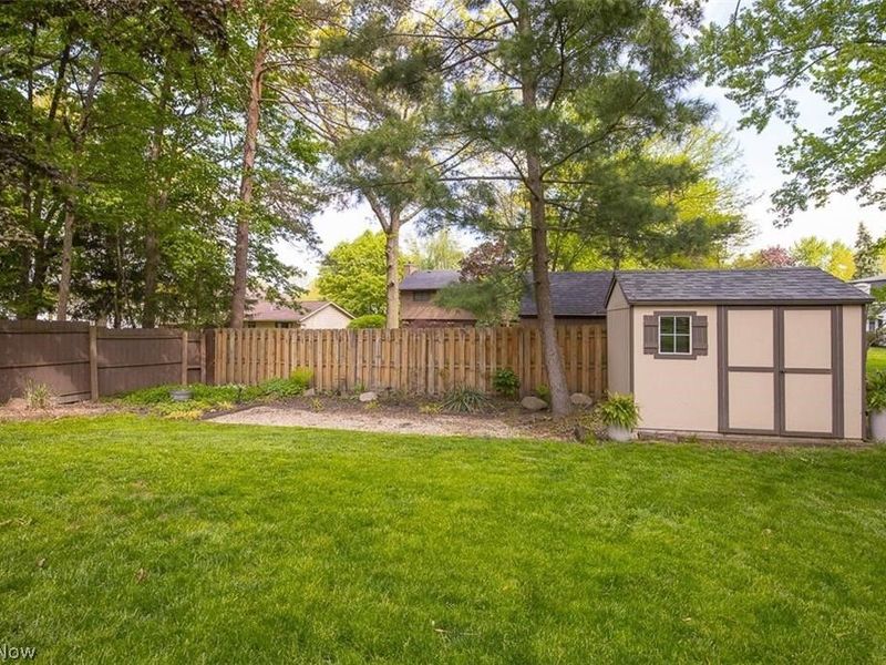 17101 Rabbit Run Drive, Strongsville, OH 44136 Photo 49