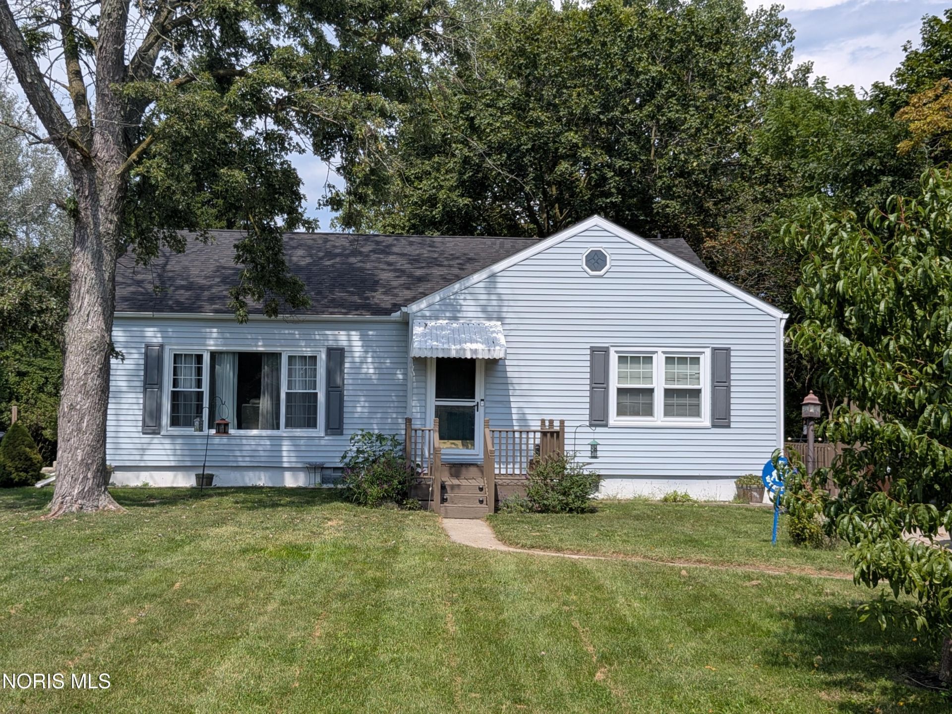 1741 Elmwood Drive, Defiance, OH 43512 Main Photo