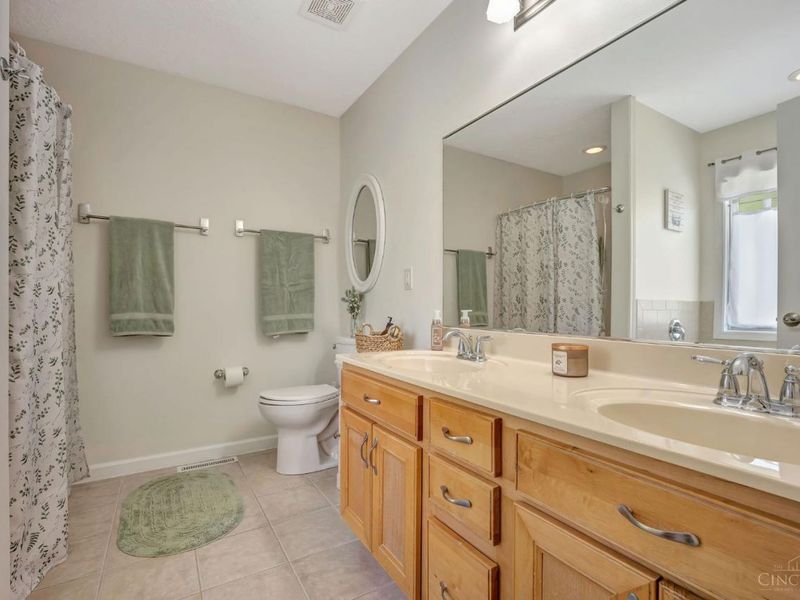 2086 Little Turtle Court, Ross Township, OH 45013 Photo 30