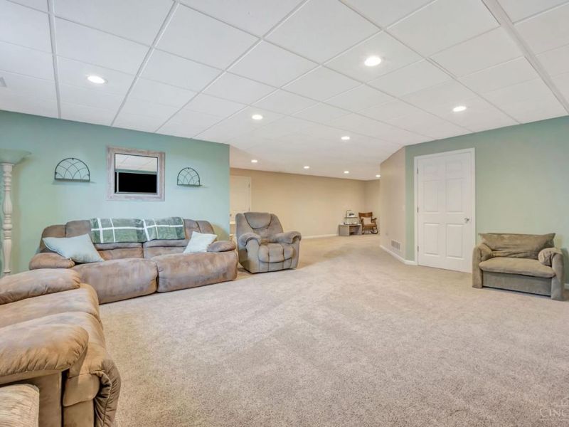 2086 Little Turtle Court, Ross Township, OH 45013 Photo 8