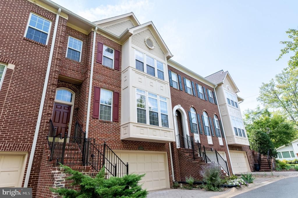 207 HALPINE WALK COURT , ROCKVILLE, MD 20851