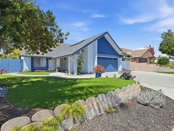 1340 Dorsey Way, Vista, CA 92083