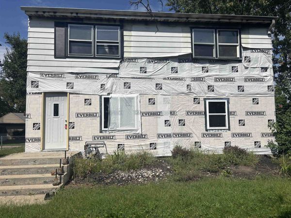 834 Grand, LOVES PARK, IL 61111