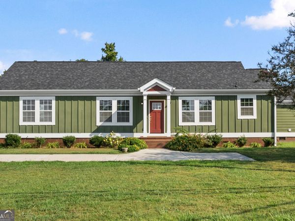 261 LaGrange Street, Newnan, GA 30263