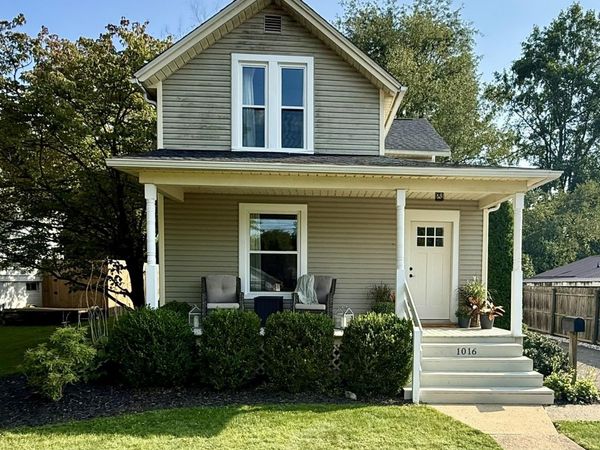 1016 E Vine St., Mount Vernon, OH 43050