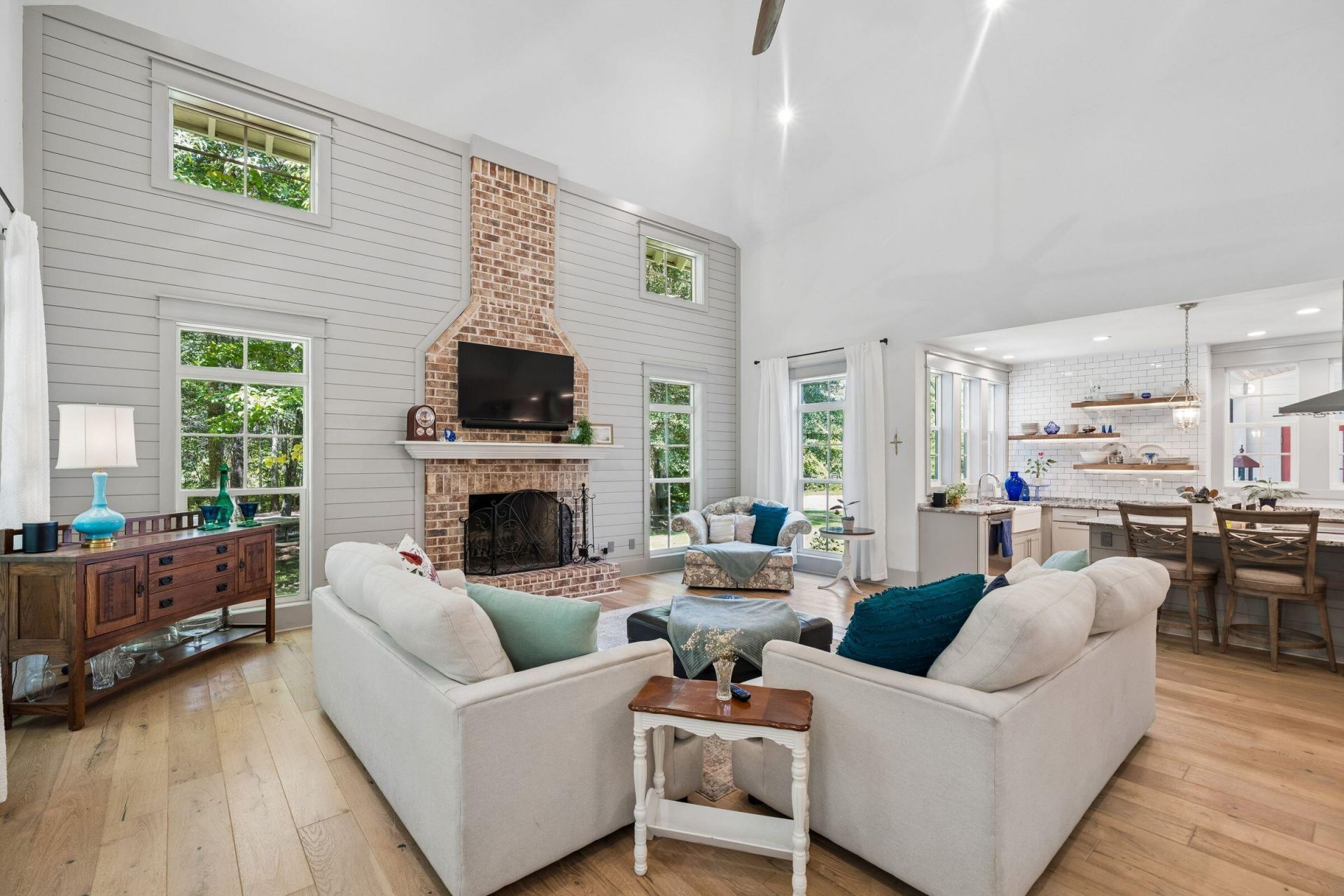 2826 Edenborough Road Photo 25