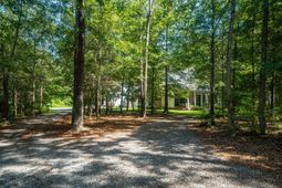 2826 Edenborough Road photo 4