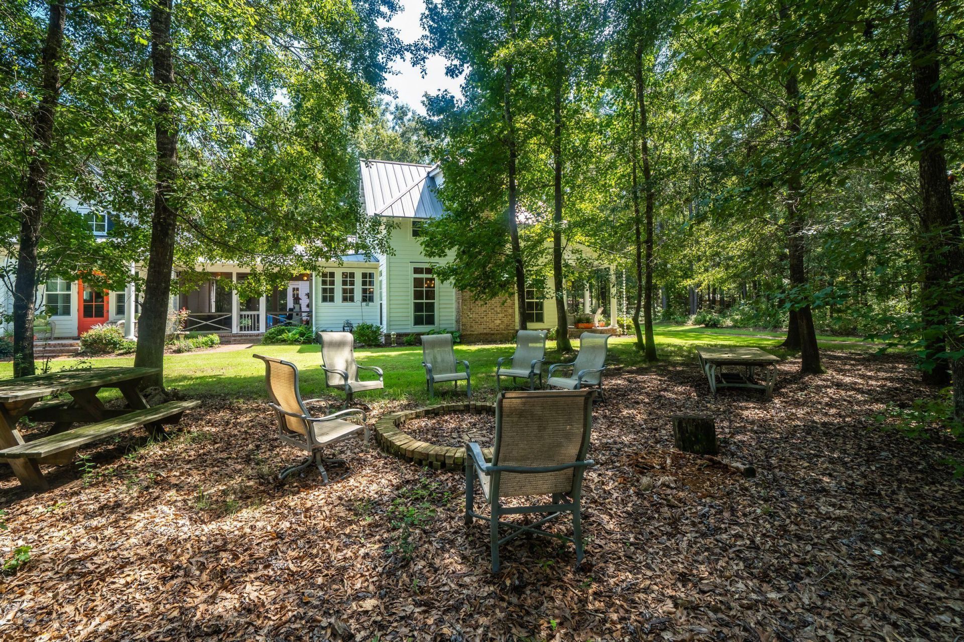 2826 Edenborough Road Photo 7