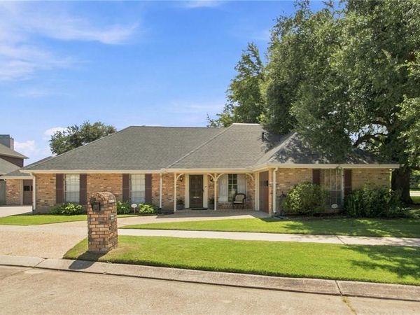 4832 MURPHY Drive, Metairie, LA 70006