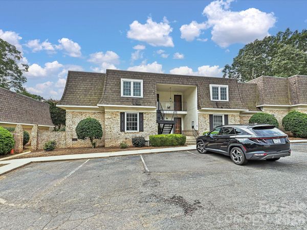 3520 Colony Road, Unit C, Charlotte, NC 28211